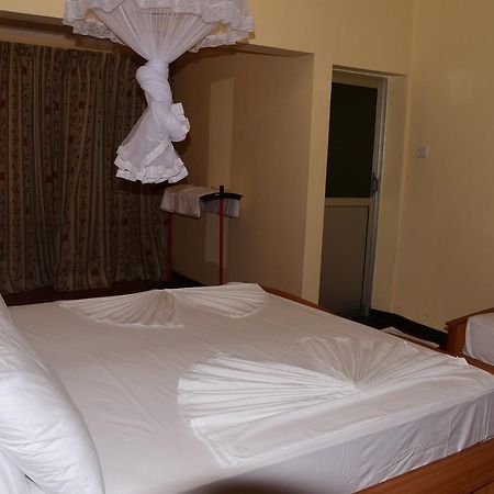Swiss Garden Tourist Rest Hotel Anuradhapura Kültér fotó