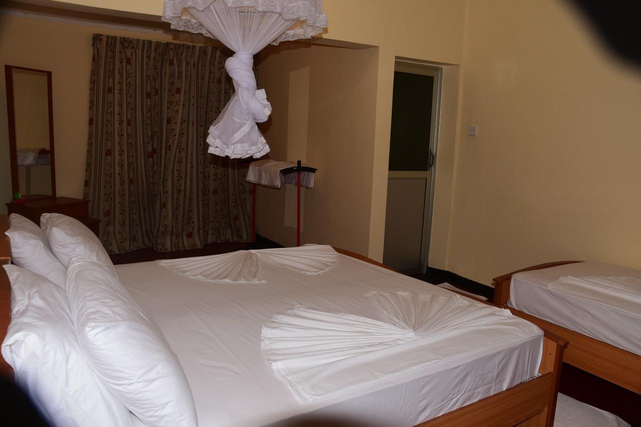 Swiss Garden Tourist Rest Hotel Anuradhapura Kültér fotó